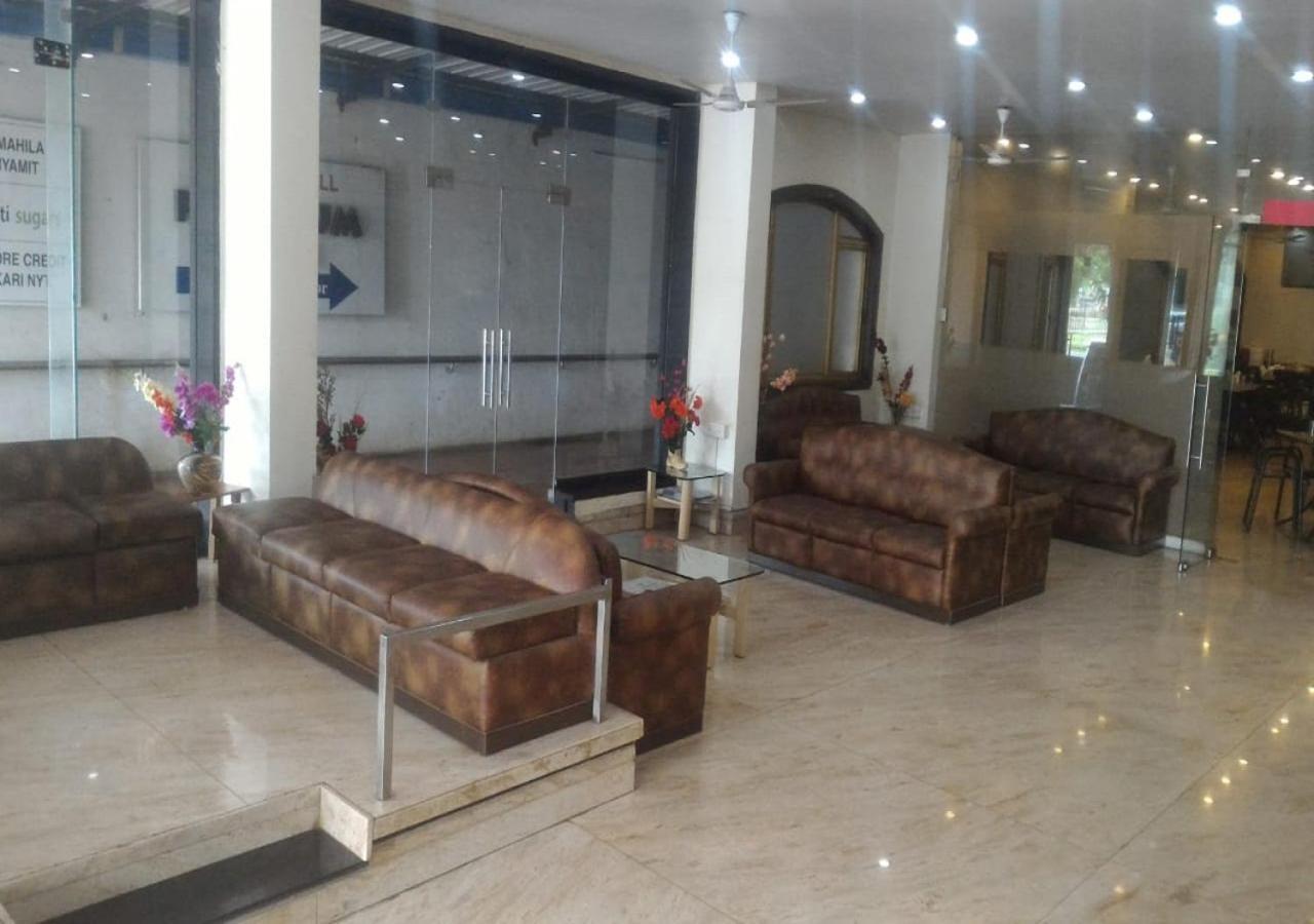 Hotel Adarsha Palace Belgaum Kültér fotó
