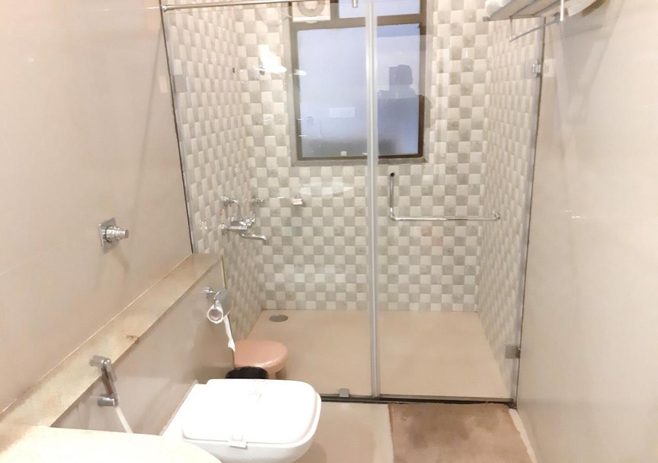 Hotel Adarsha Palace Belgaum Kültér fotó